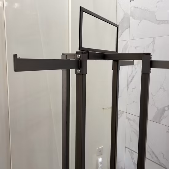 High Quality Floor Standing Motor Oil Display Rack Oil Bottle Exhibition Stand Shelves